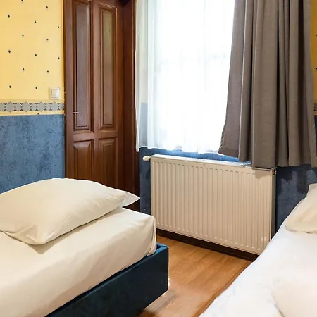 B&B Vino Etterem Es Panzio