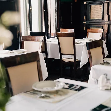 Couette-café Vino étterem és Panzió 3*