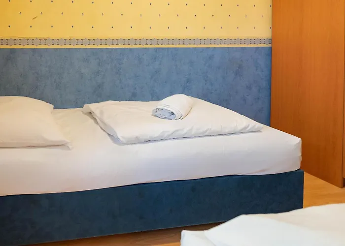 Vino Etterem Es Panzio B&B