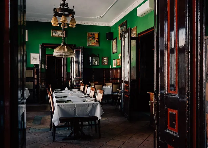 Vino Etterem Es Panzio